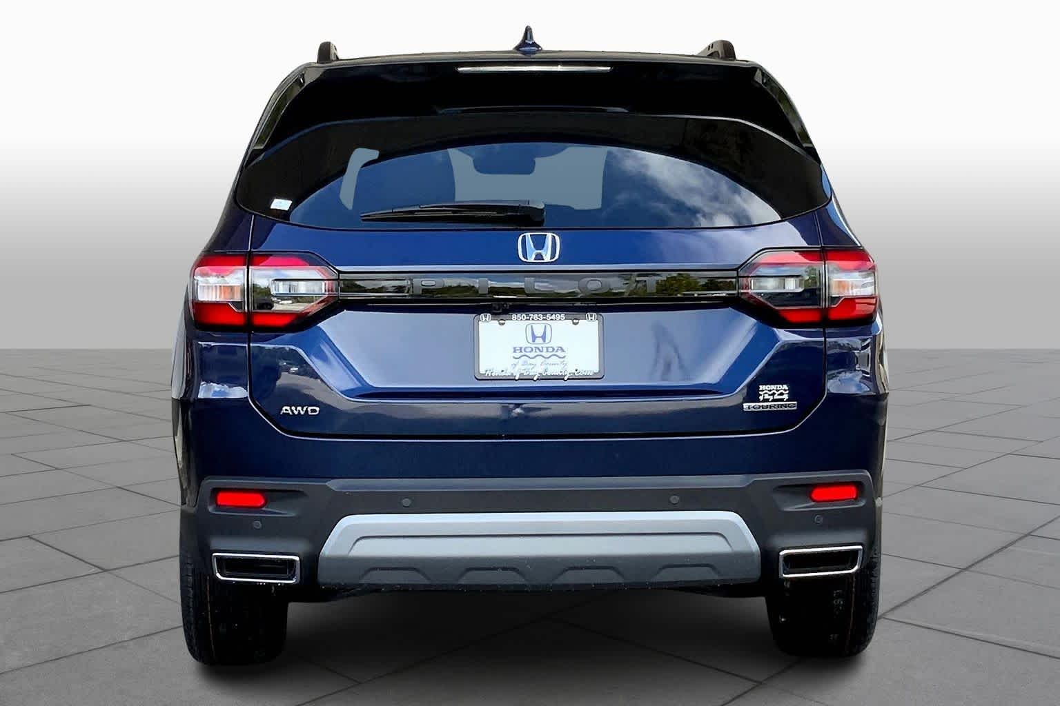 2025 Honda Pilot Touring photo 3