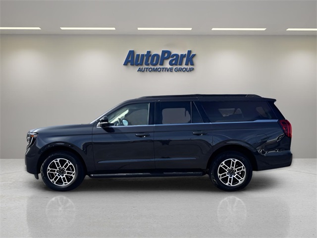 2025 Ford Expedition MAX XLT photo 4