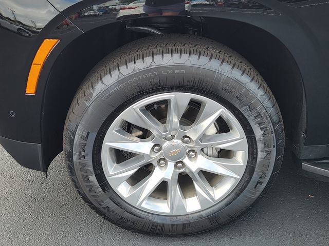 2025 Chevrolet Tahoe Premier photo 2