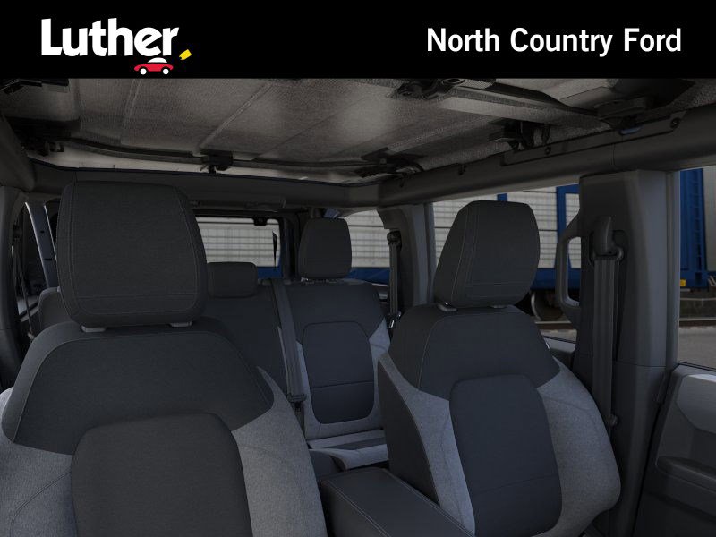 2025 Ford Bronco Base photo 12