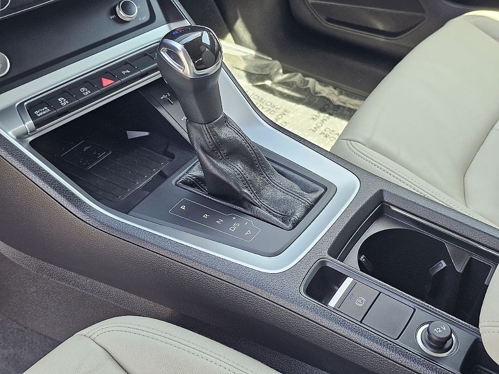 2020 Audi Q3 Premium Plus S line photo 28