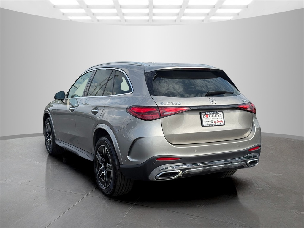 2023 Mercedes Benz GLC 300 4MATIC photo 4