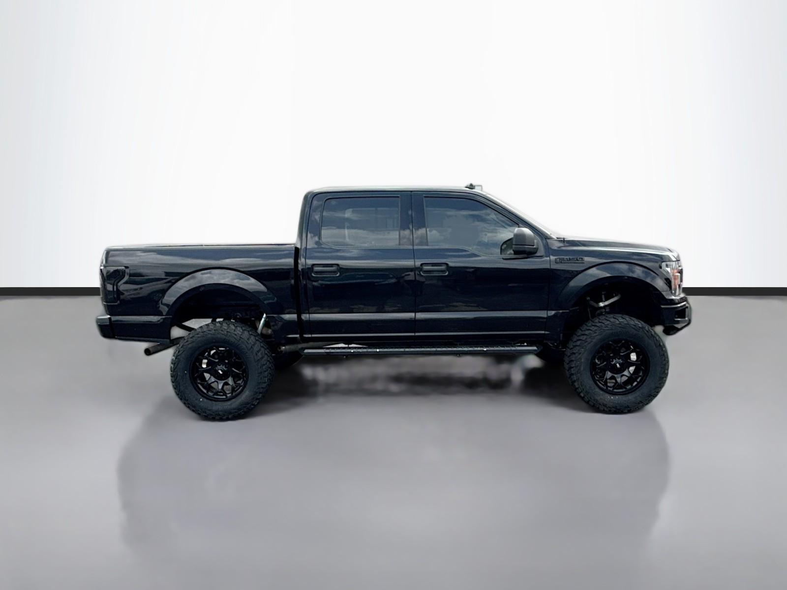 2020 Ford F-150 XLT photo 4
