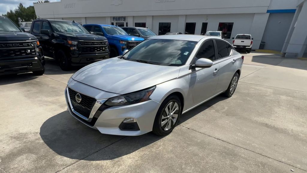 2022 Nissan Altima 2.5 S photo 3