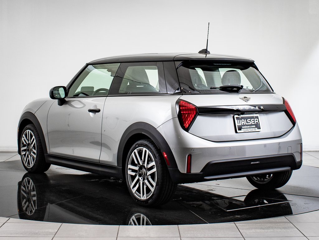 2025 Mini Cooper Signature photo 5