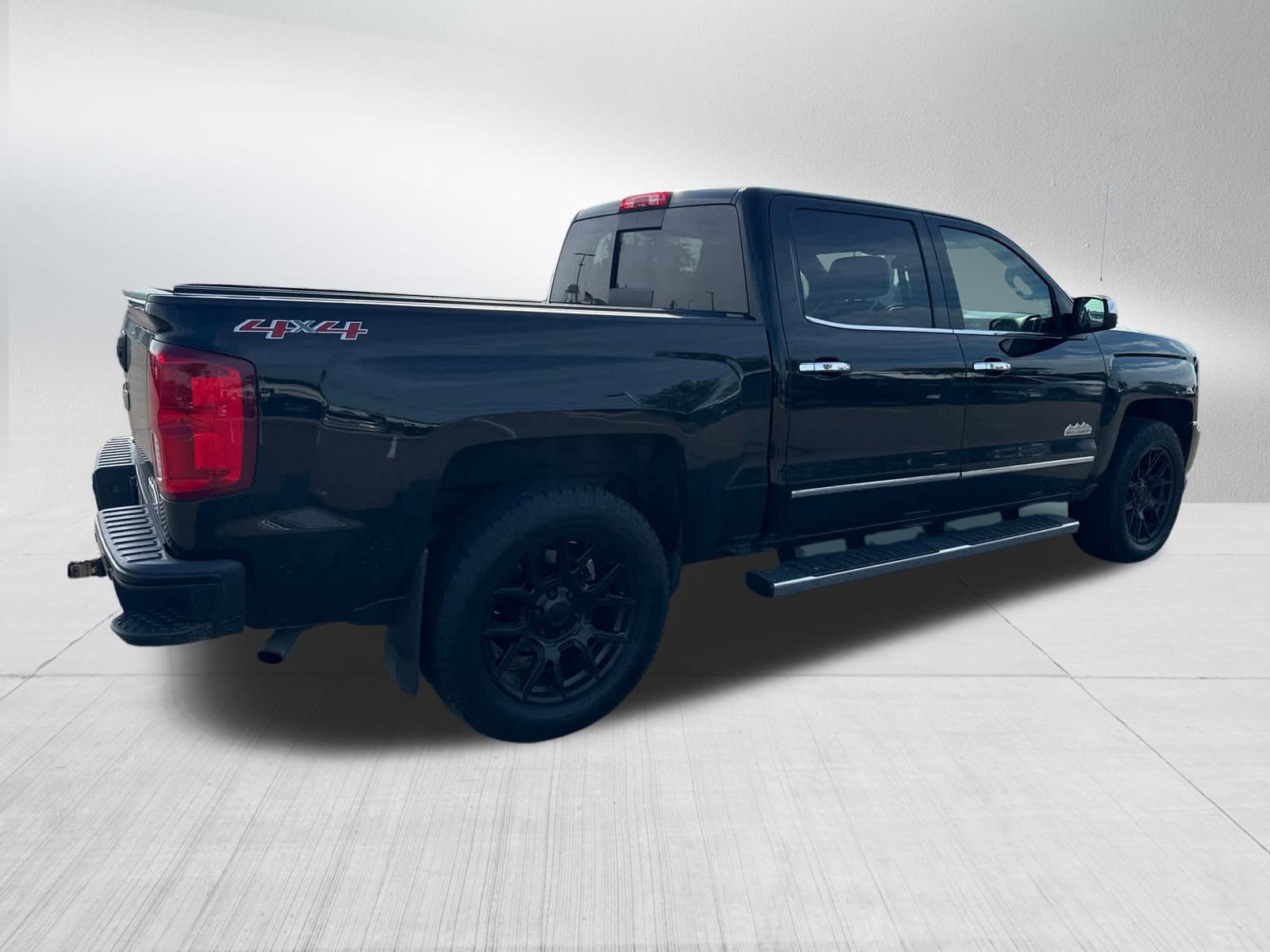 2016 Chevrolet Silverado 1500 High Country photo 5
