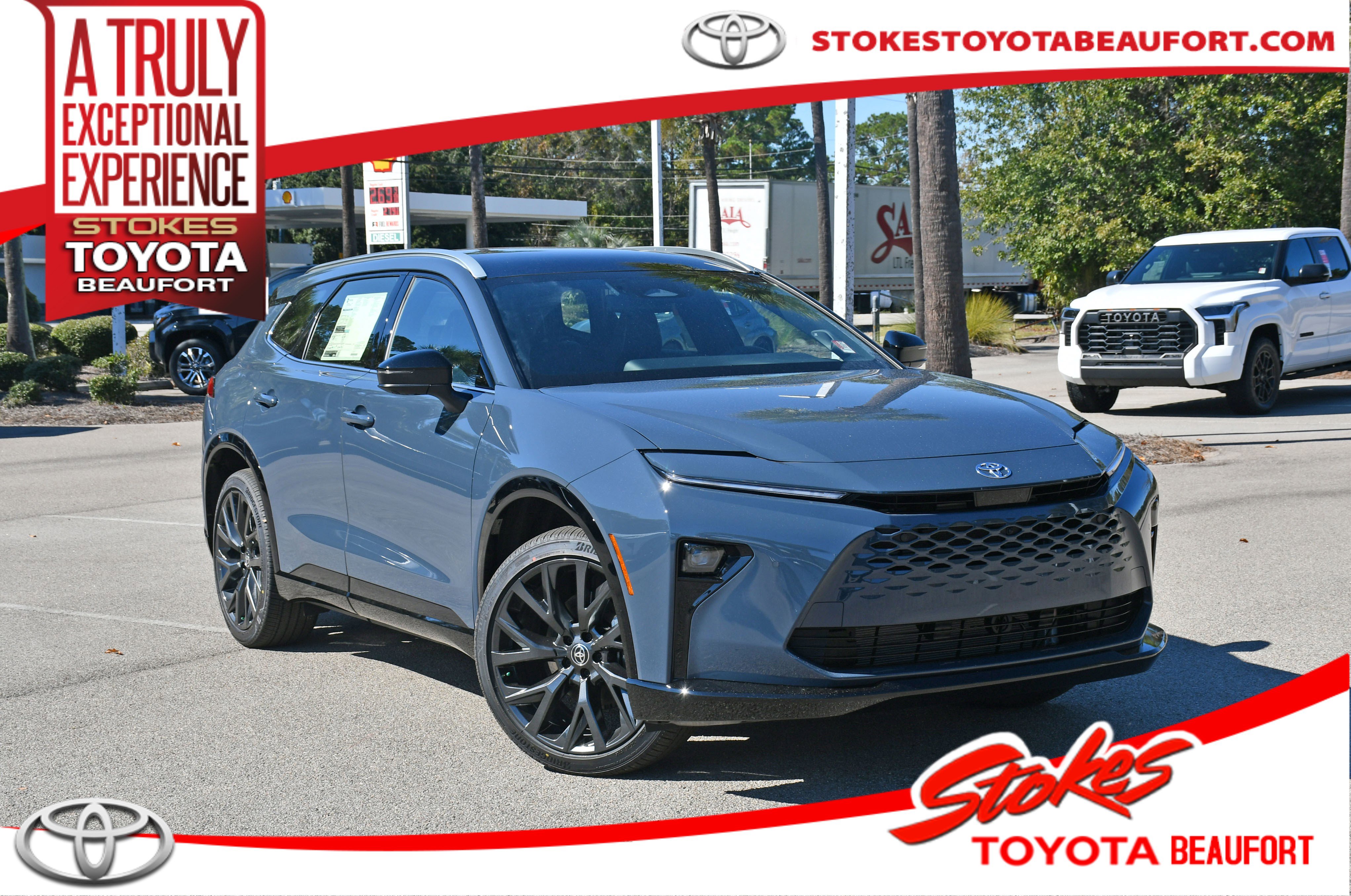 2025 Toyota Crown Signia Limited's photo