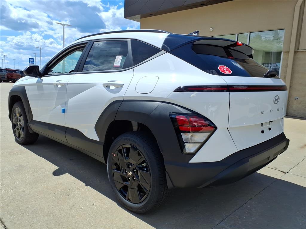 2026 Hyundai Kona SEL photo 3