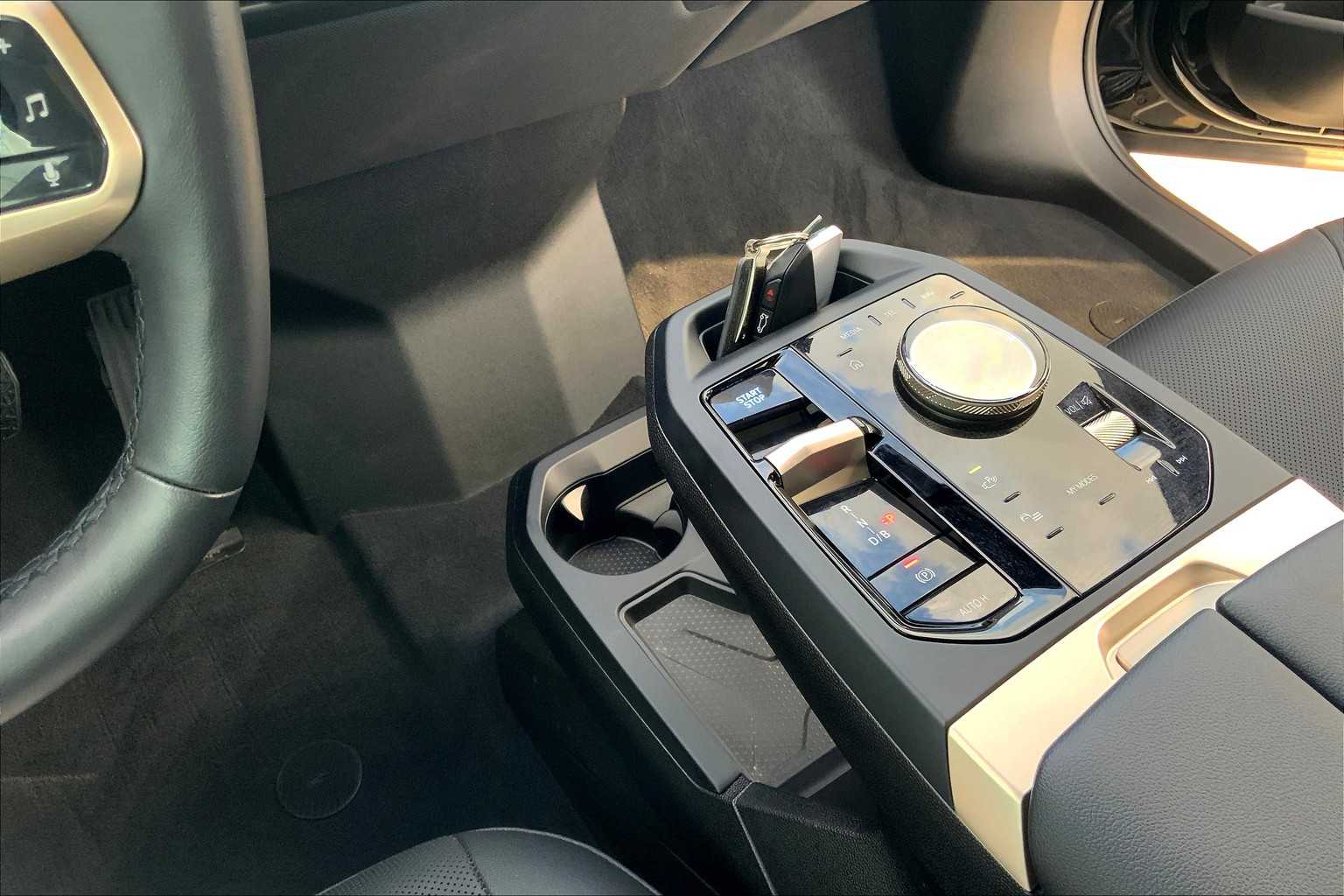 2024 Bmw iX photo 16