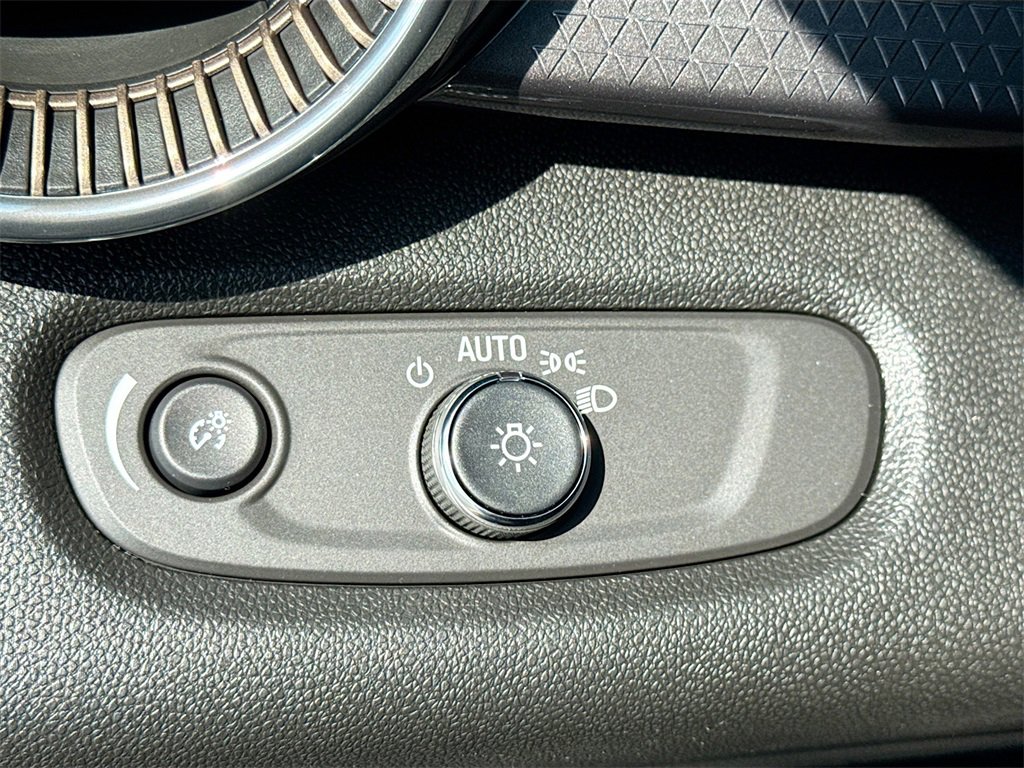 2025 Chevrolet Trax ACTIV photo 6