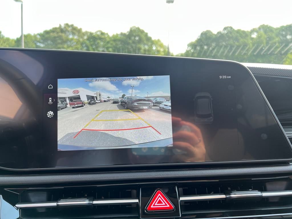 2025 Kia Niro EX photo 18