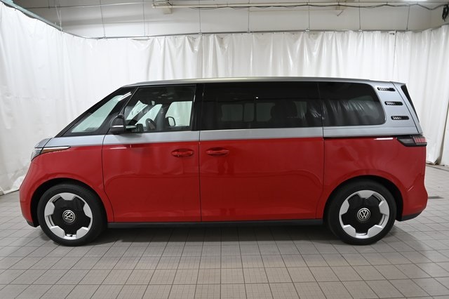 2025 Volkswagen ID. Buzz Pro Plus photo 9