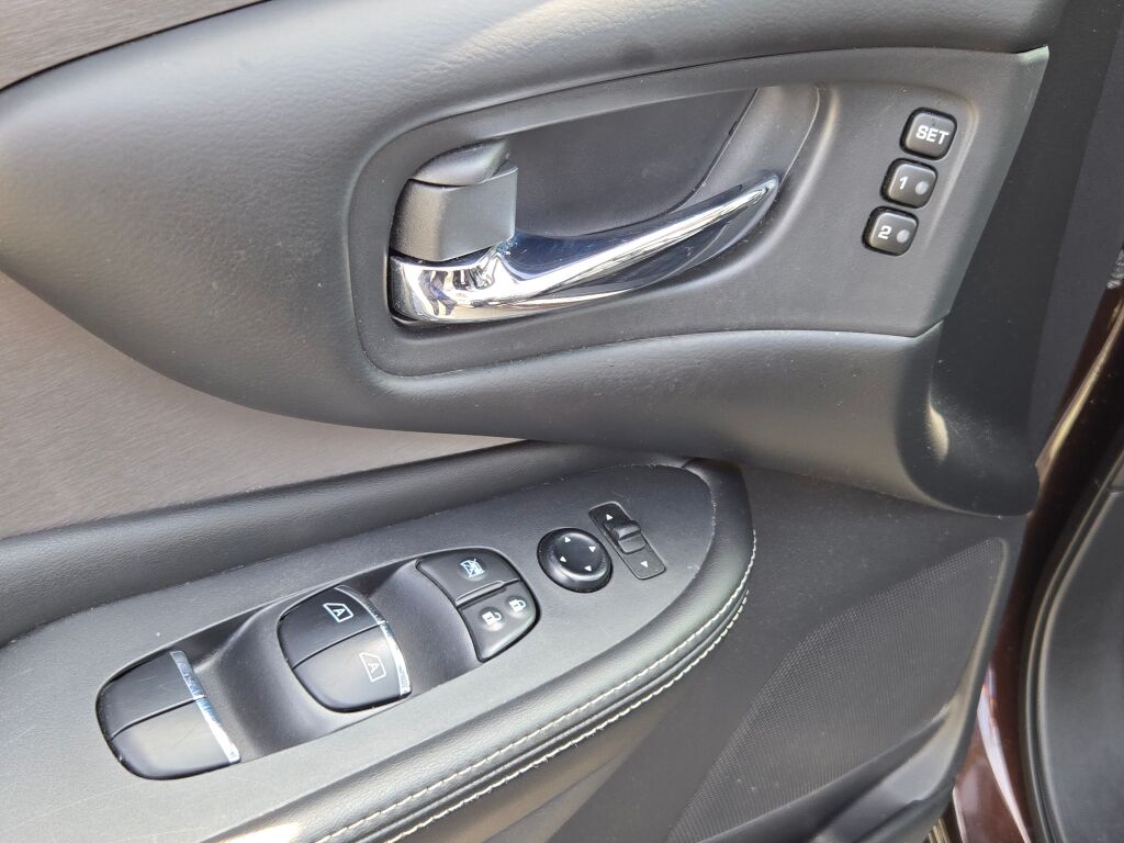 2022 Nissan Murano SL photo 17