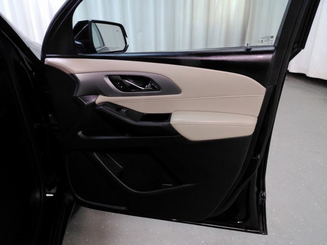 2023 Chevrolet Traverse LS photo 21