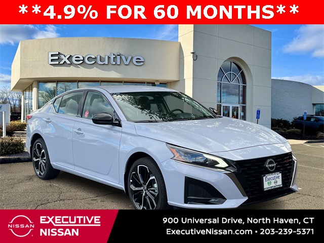 2025 Nissan Altima SR's photo