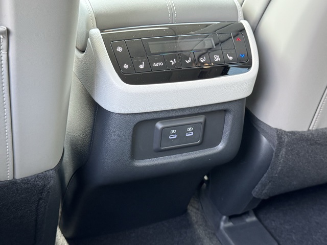 2026 Infiniti QX60 Luxe photo 33
