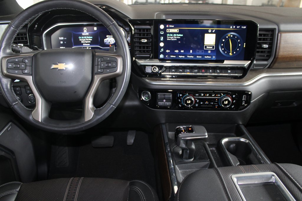 2022 Chevrolet Silverado 1500 High Country photo 16