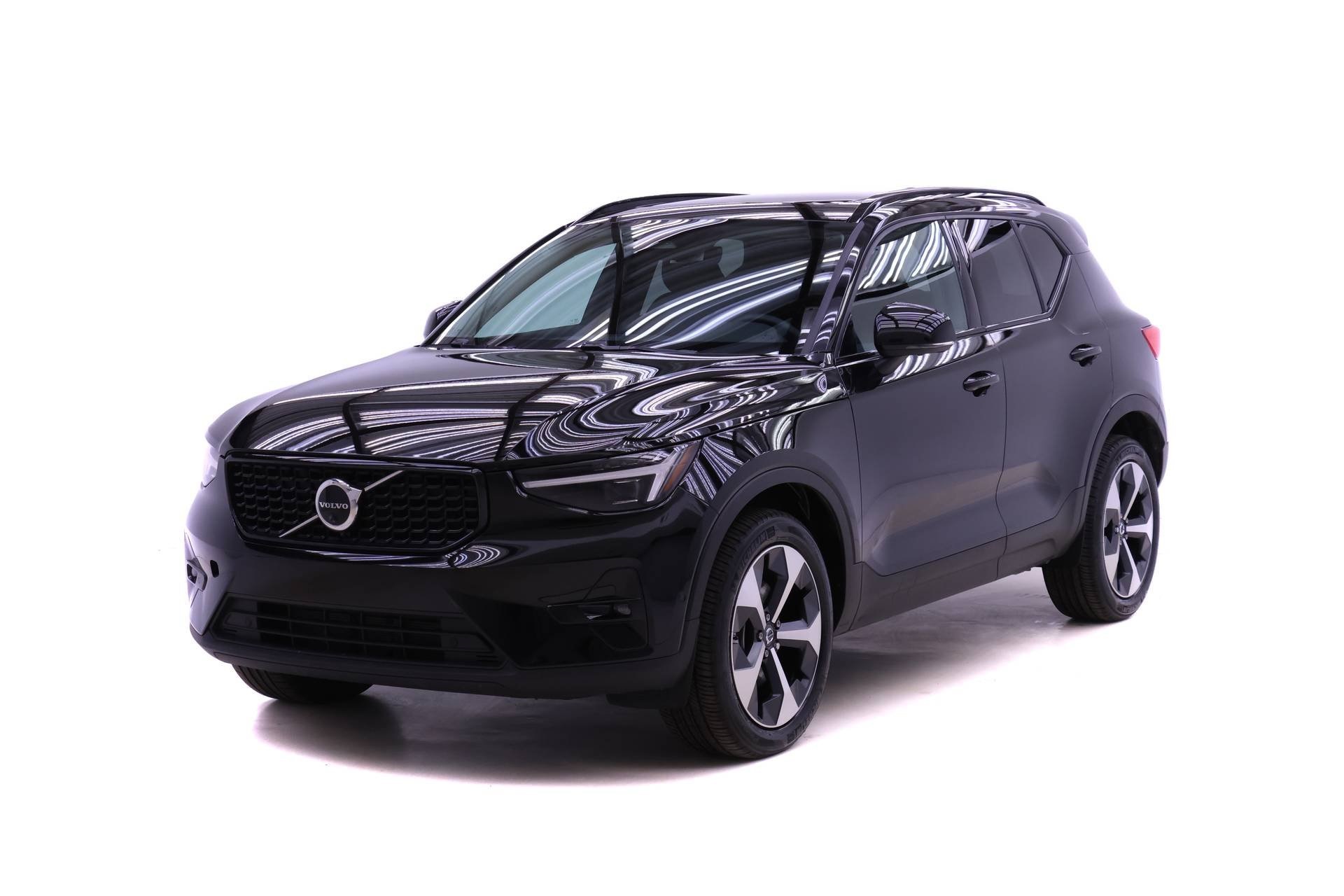 2026 Volvo XC40 Plus's photo