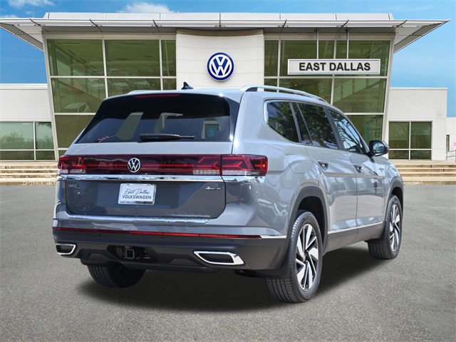 2025 Volkswagen Atlas SEL photo 2