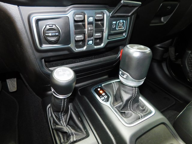 2021 Jeep Wrangler Unlimited Sahara 4xe photo 35