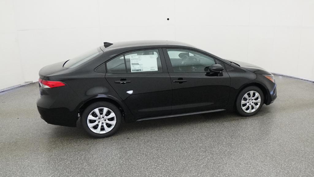 2025 Toyota Corolla LE photo 24
