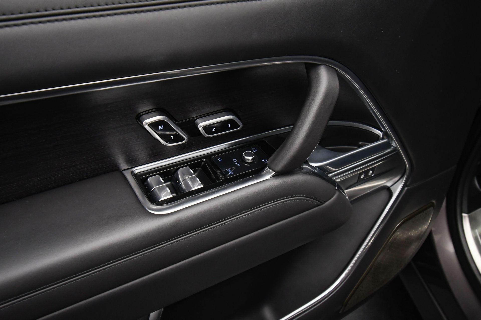 2022 Land Rover Range Rover First Edition photo 39