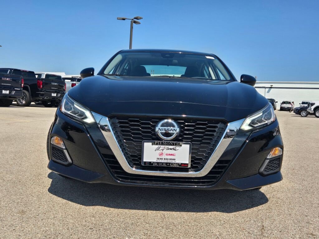 2022 Nissan Altima 2.5 SV photo 2
