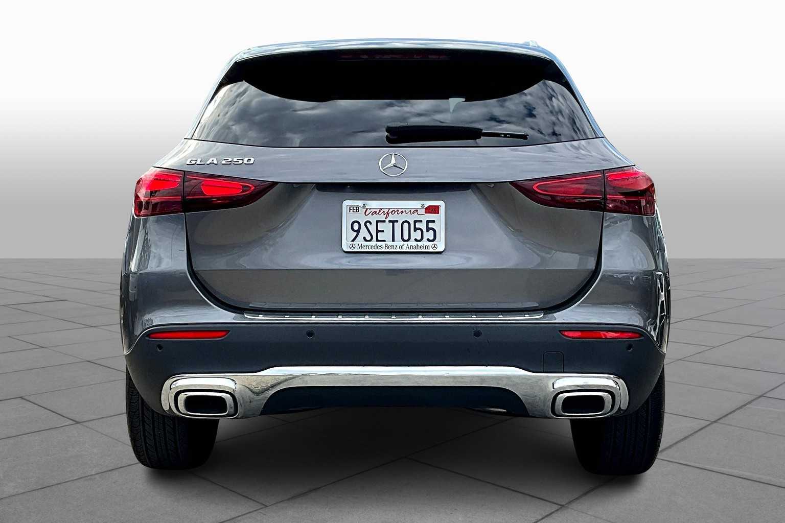 2025 Mercedes Benz GLA 250 photo 4