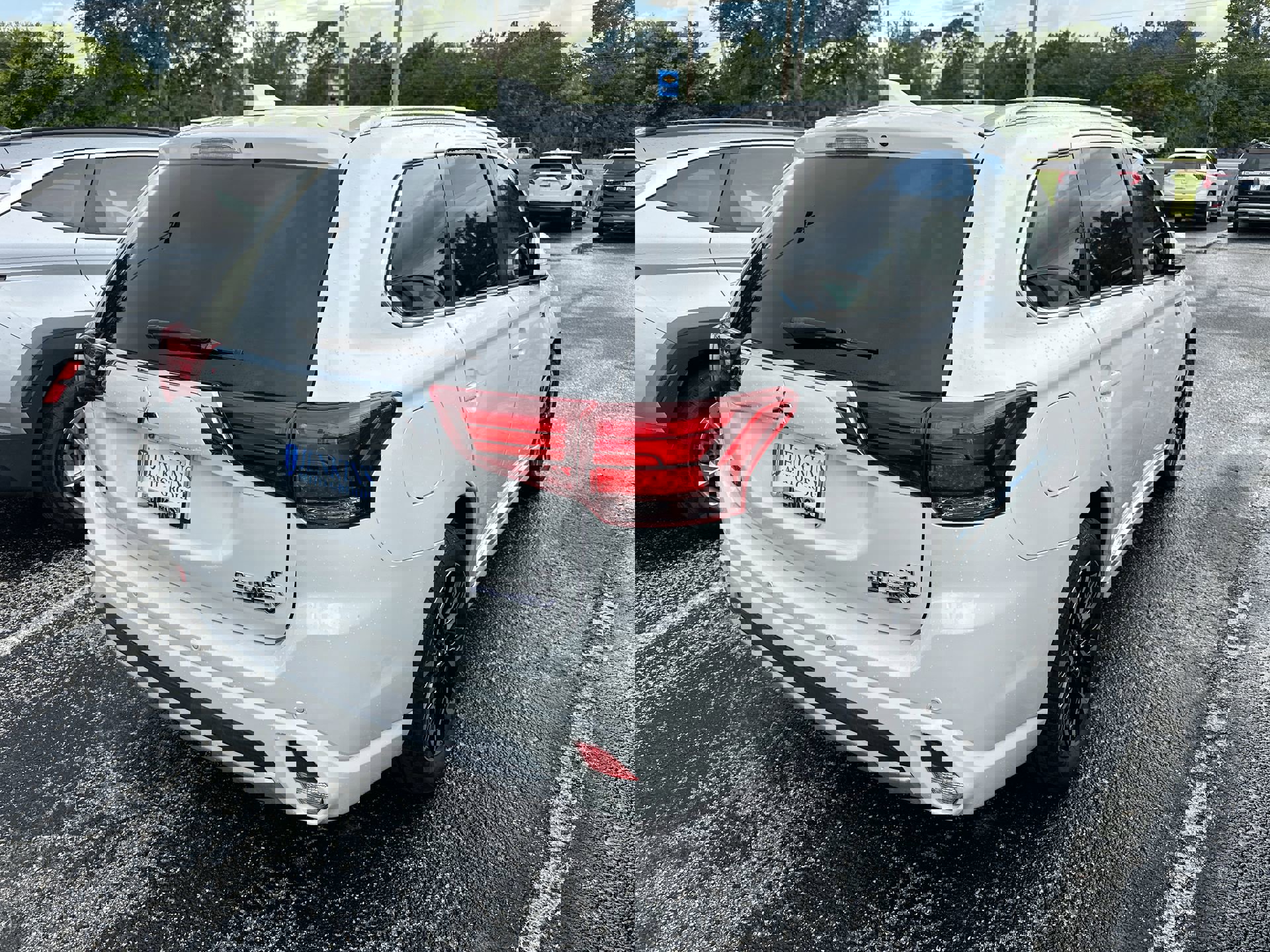 2018 Mitsubishi Outlander PHEV GT S-AWC photo 4