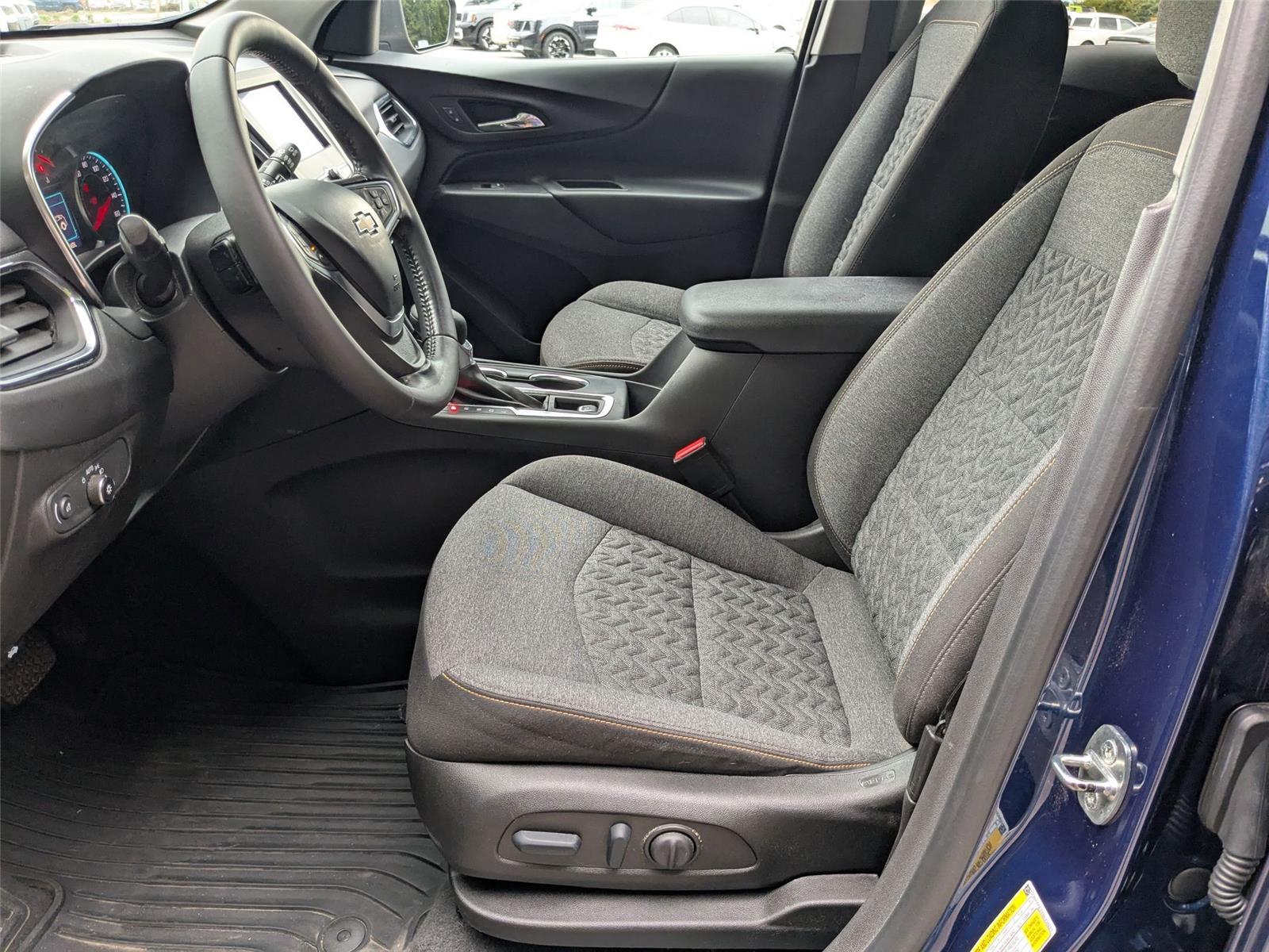 2022 Chevrolet Equinox LT photo 12