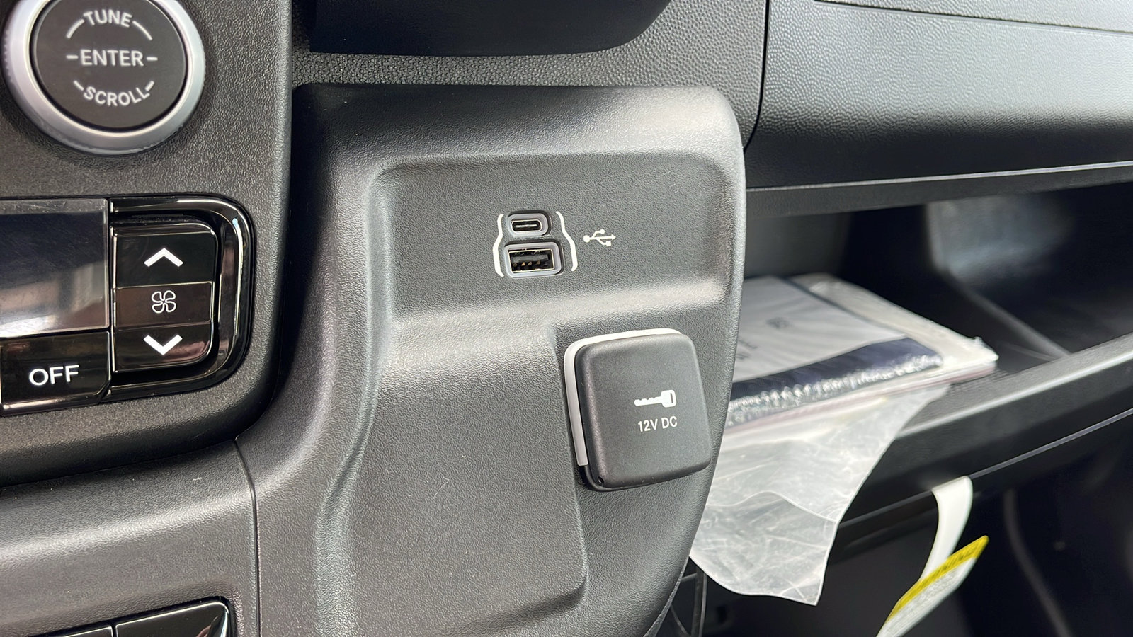 2024 Ram ProMaster 3500 photo 19