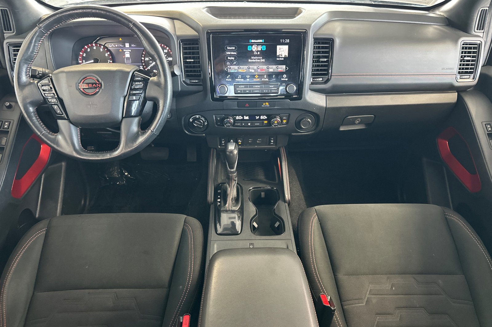 2022 Nissan Frontier PRO-4X photo 13