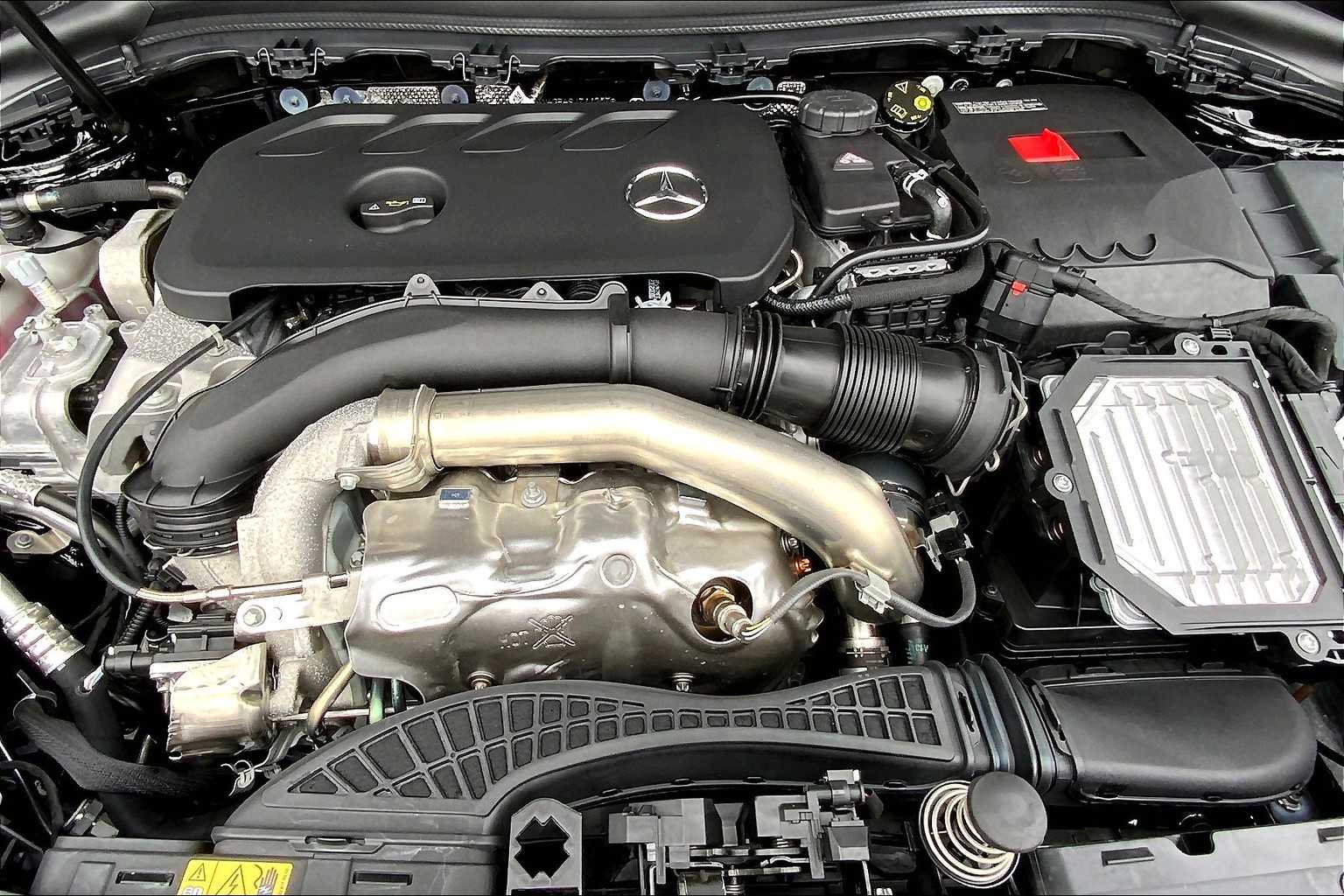 2025 Mercedes Benz GLA 250 photo 15