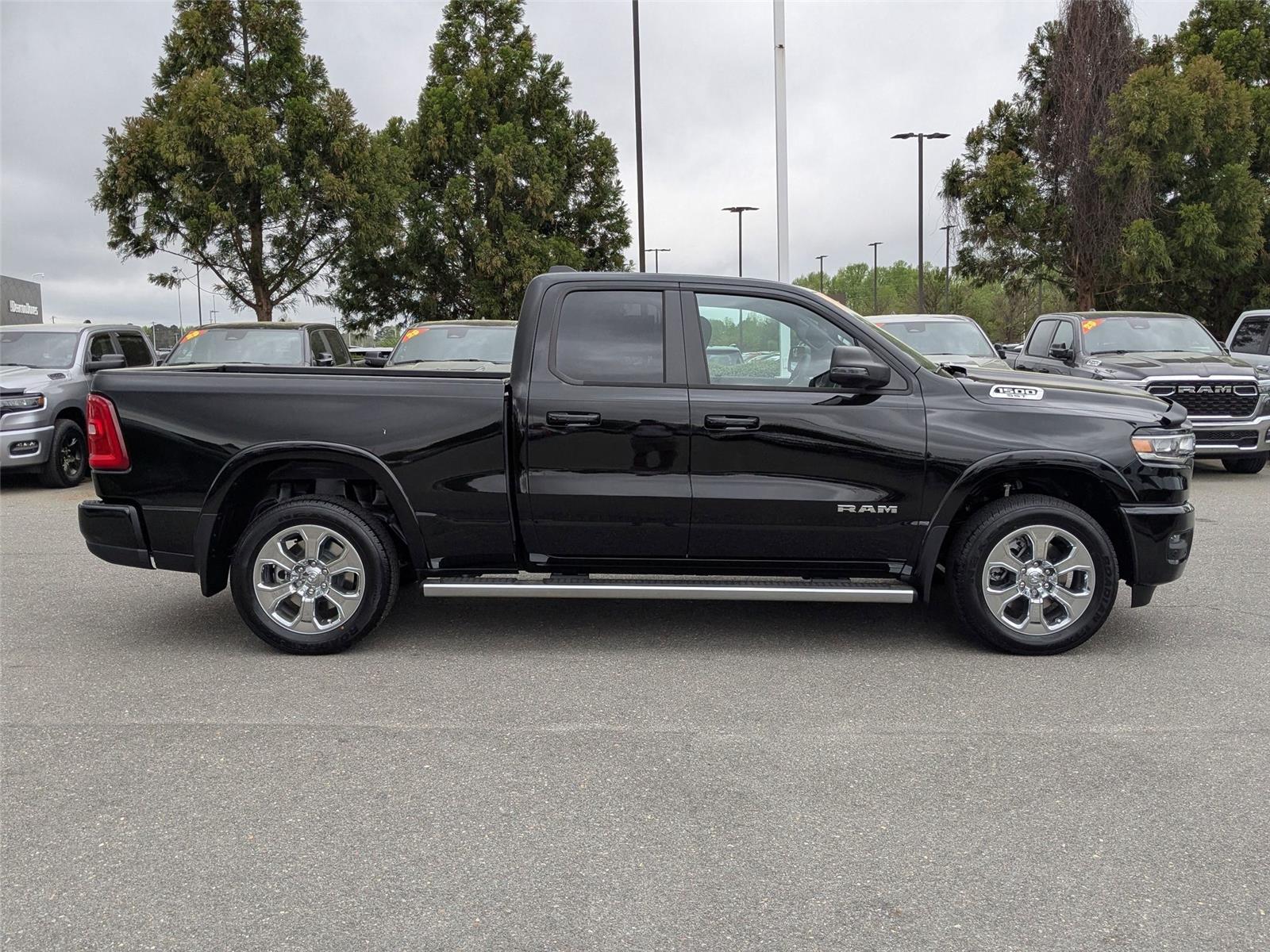 2025 Ram 1500 Big Horn photo 3