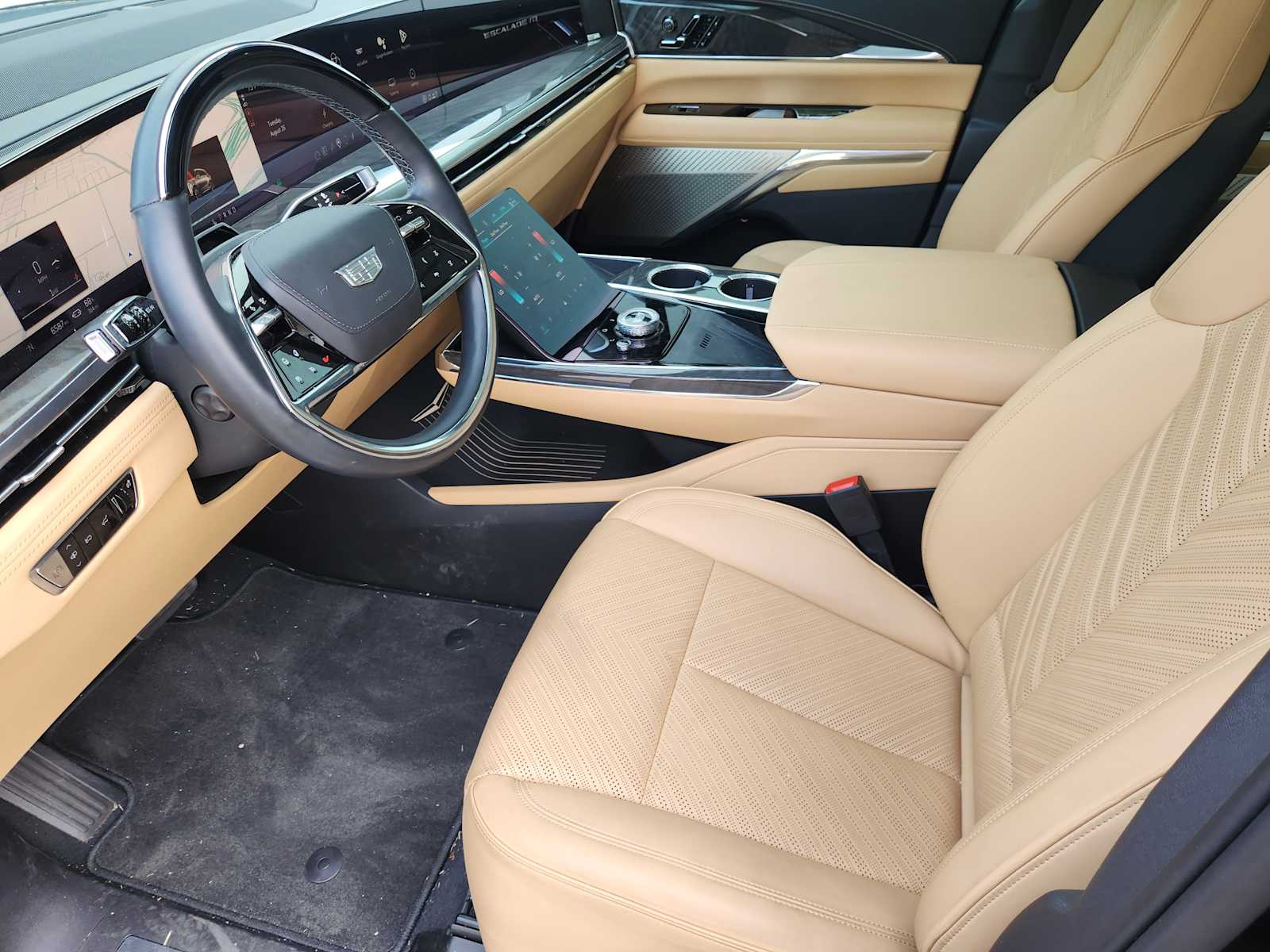 2025 Cadillac Escalade IQ Luxury photo 7