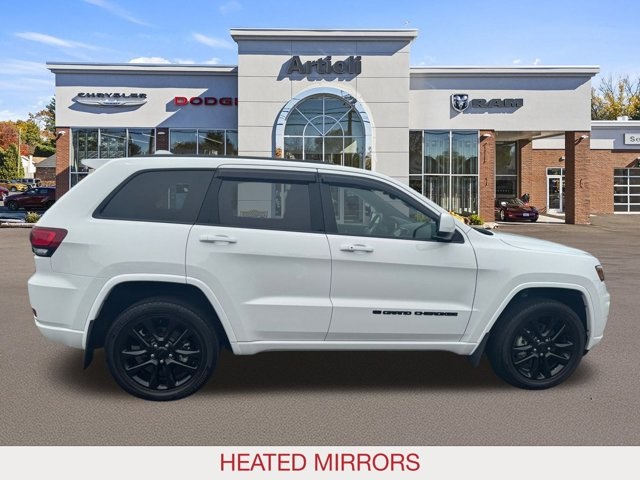 2022 Jeep Cherokee Laredo X photo 3