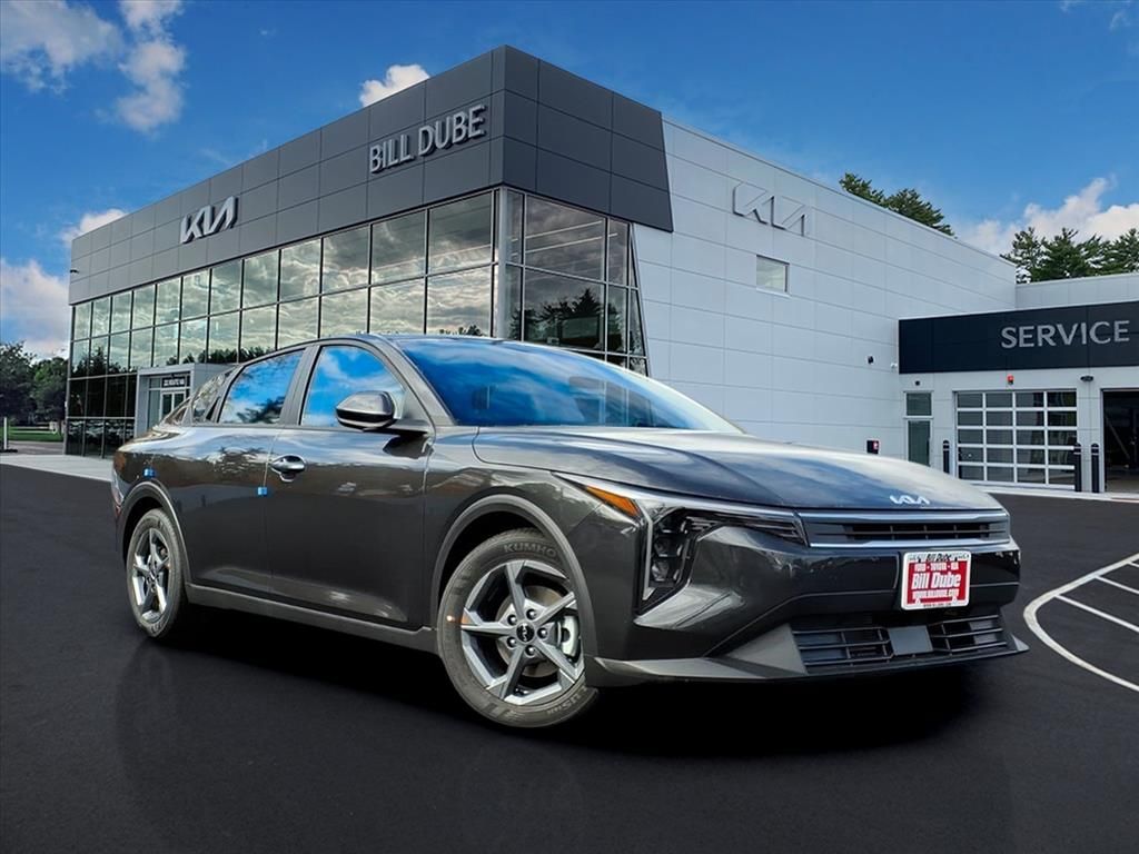 2025 Kia K4 LXS's photo