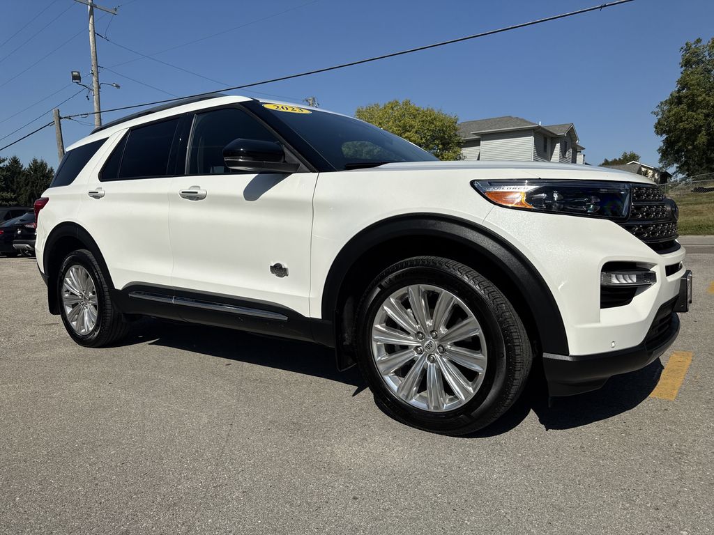 2023 Ford Explorer King Ranch photo 2