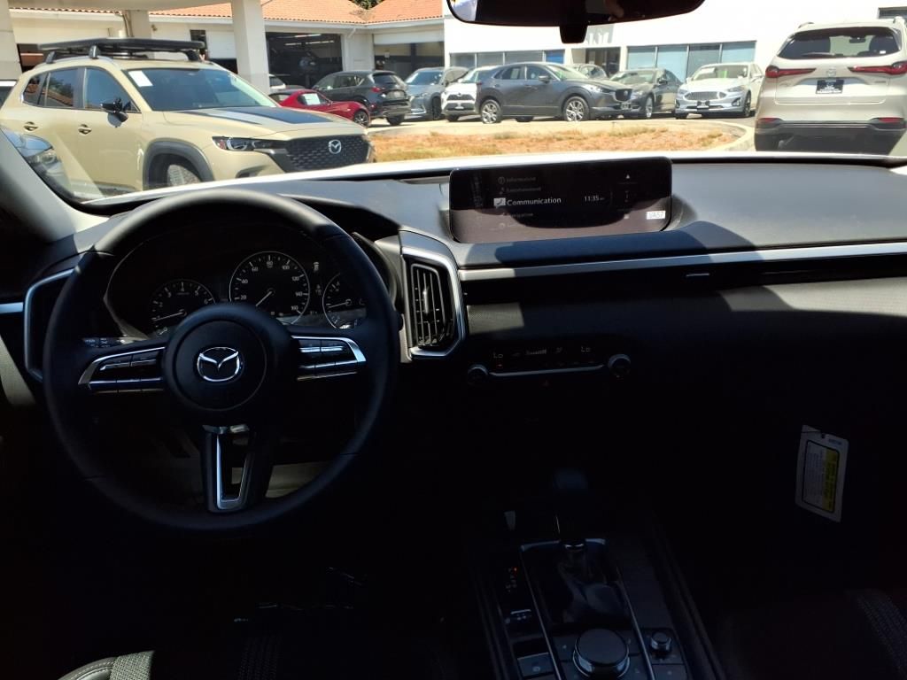 2025 Mazda CX-50 2.5 Select photo 18