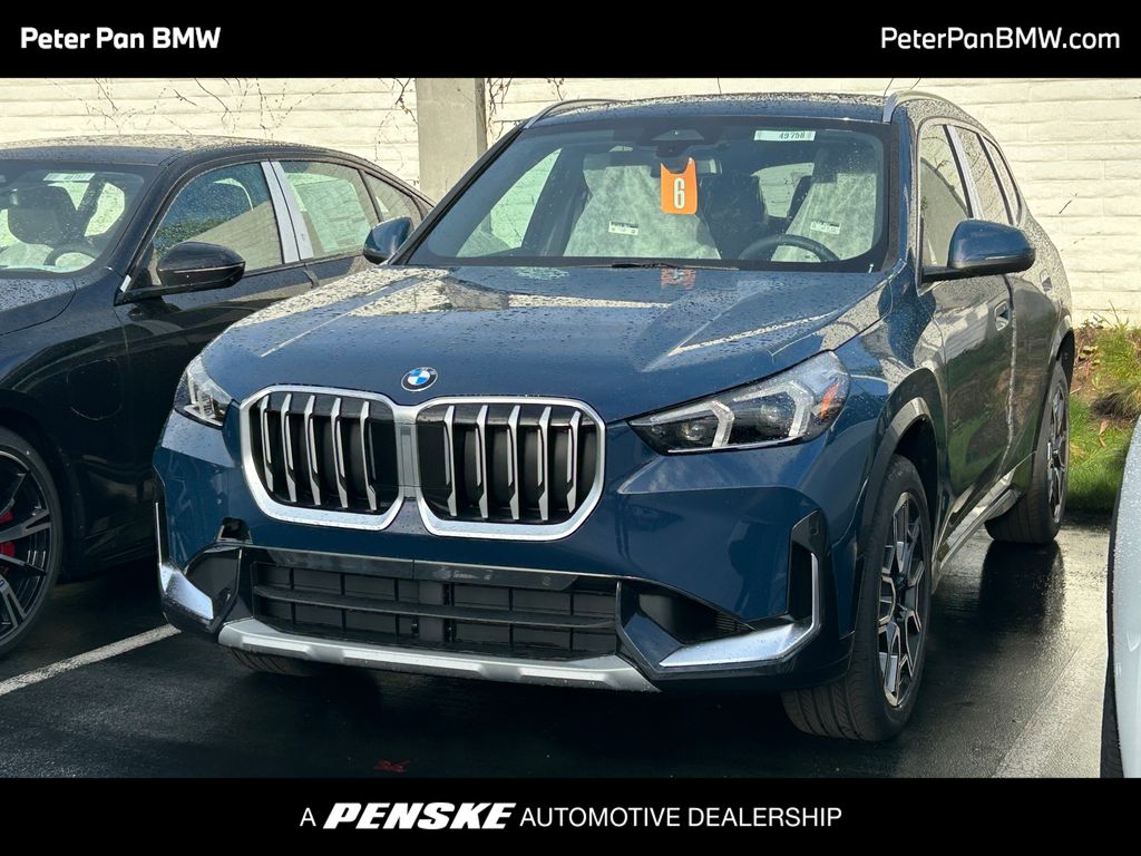2026 BMW X1 28i's photo