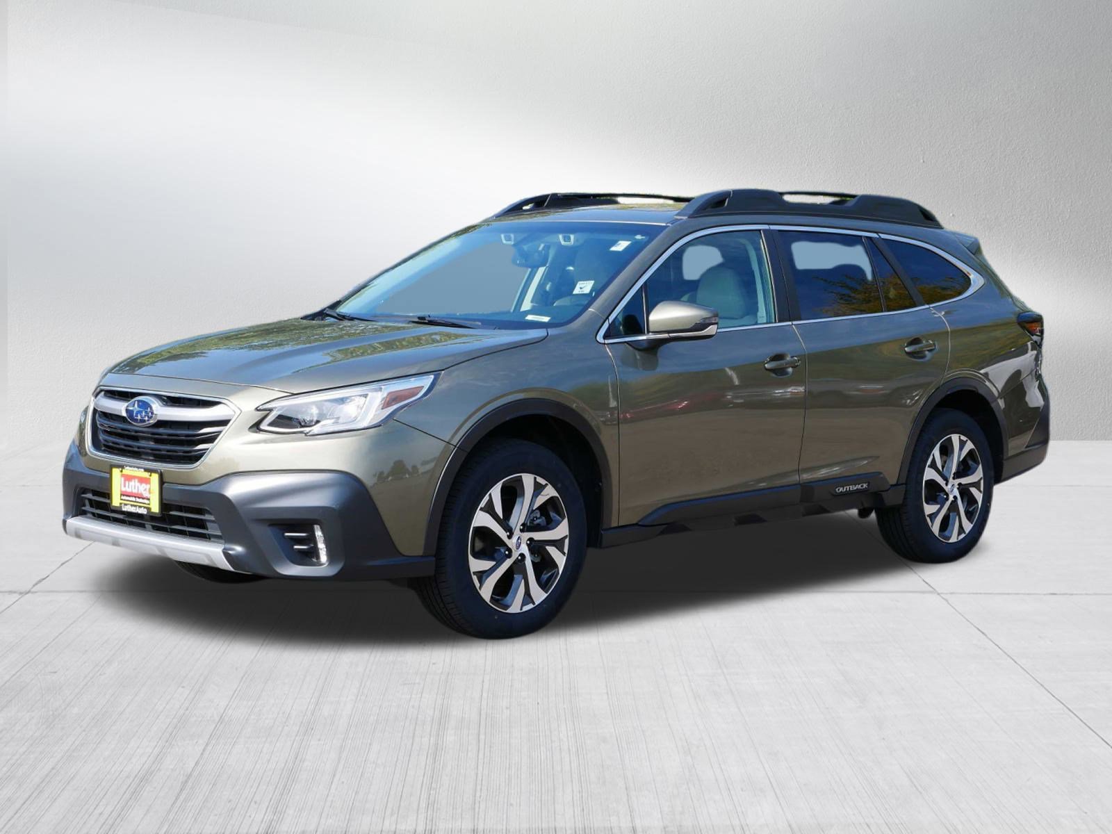2022 Subaru Outback Limited XT photo 3