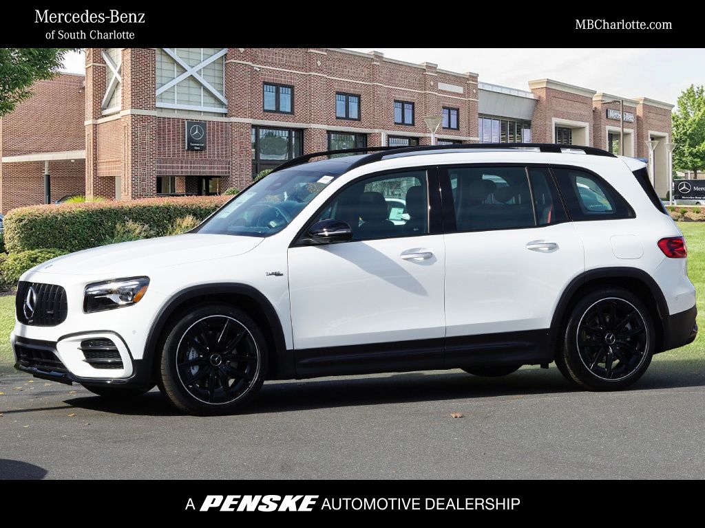 2026 Mercedes-Benz GLB AMG GLB 35's photo