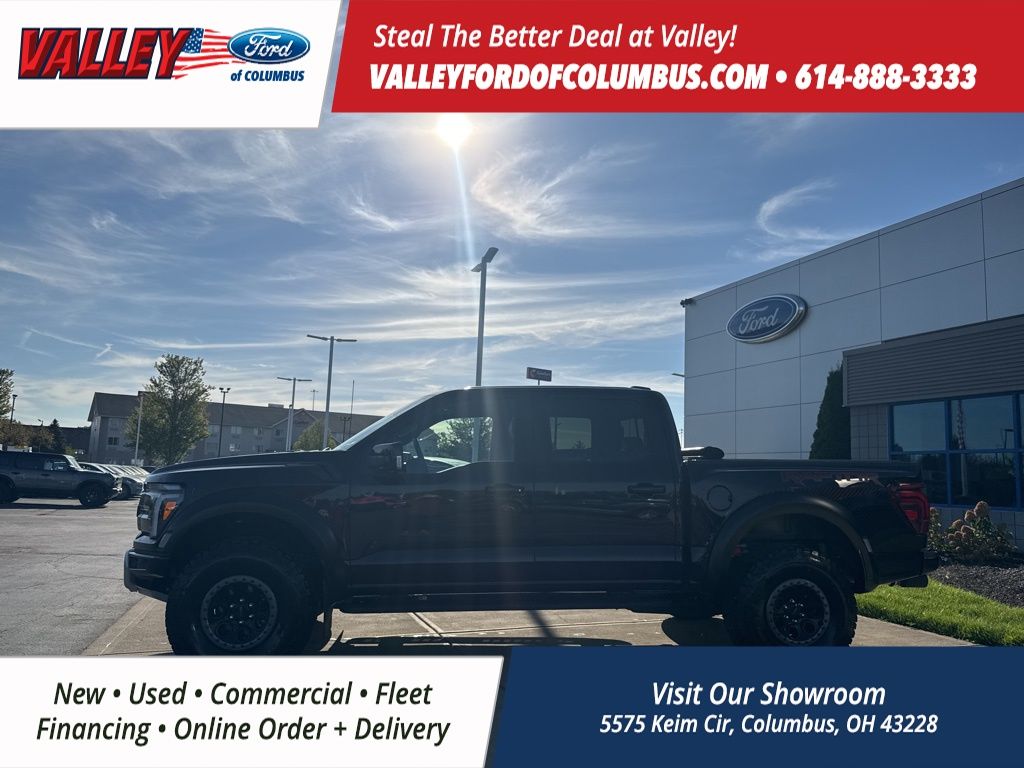 2025 Ford F-150 Raptor photo 2