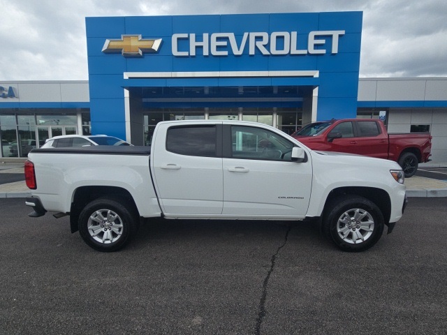 2022 Chevrolet Colorado LT photo 2