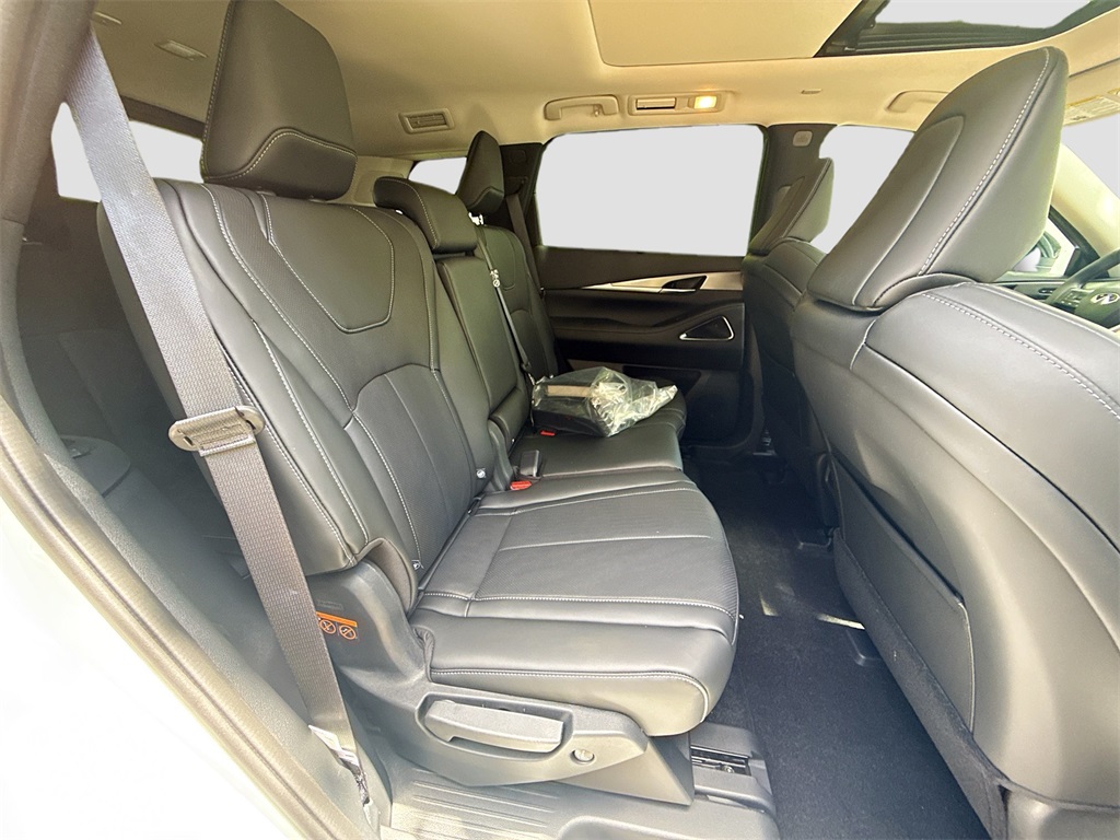 2026 Infiniti QX60 Luxe photo 28