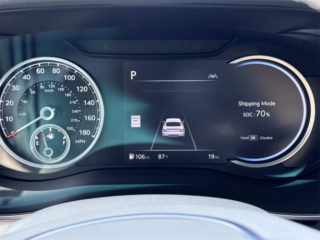 2026 Genesis G70 2.5T Prestige photo 12