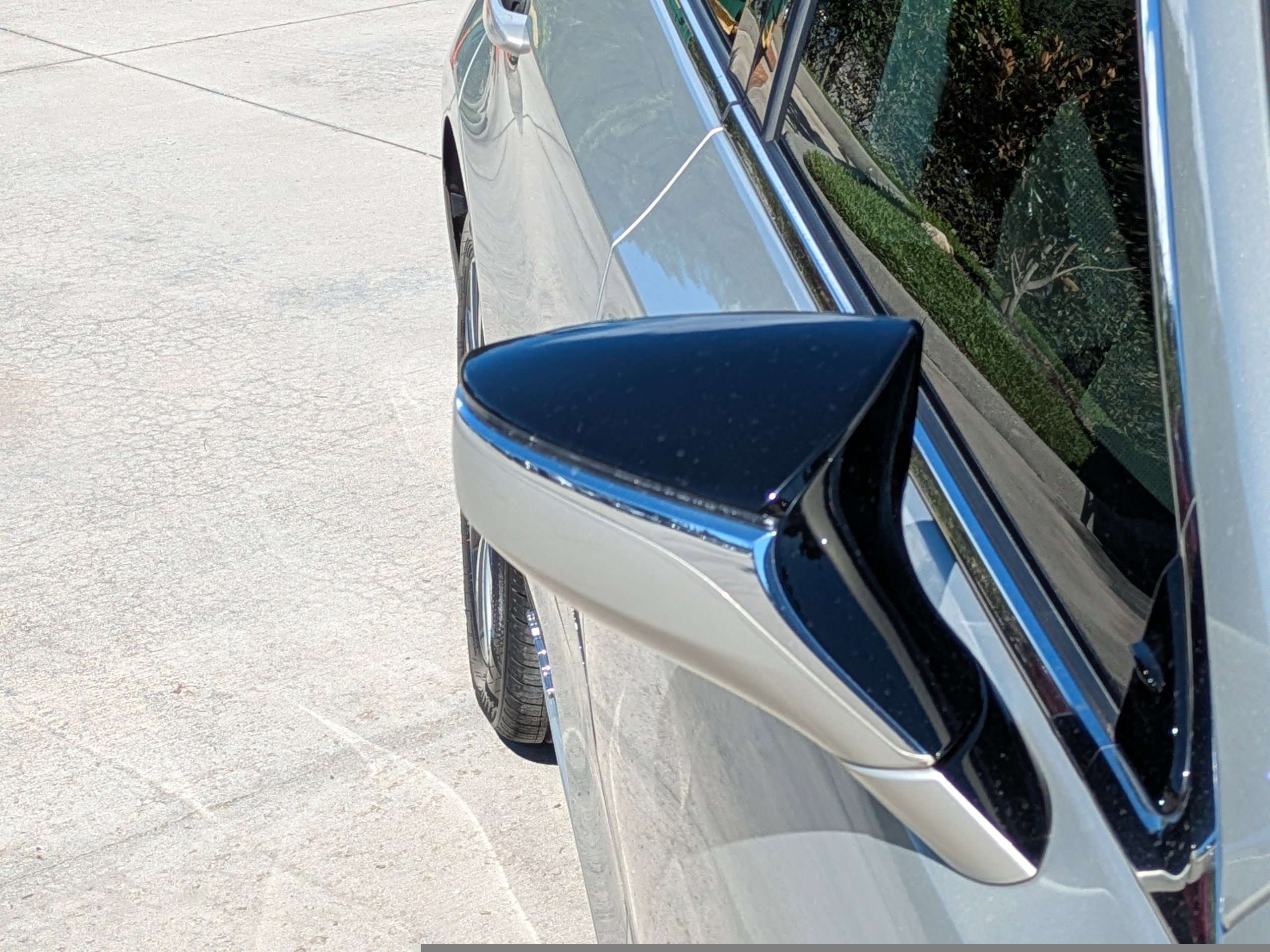 2021 Lexus ES 300h photo 8