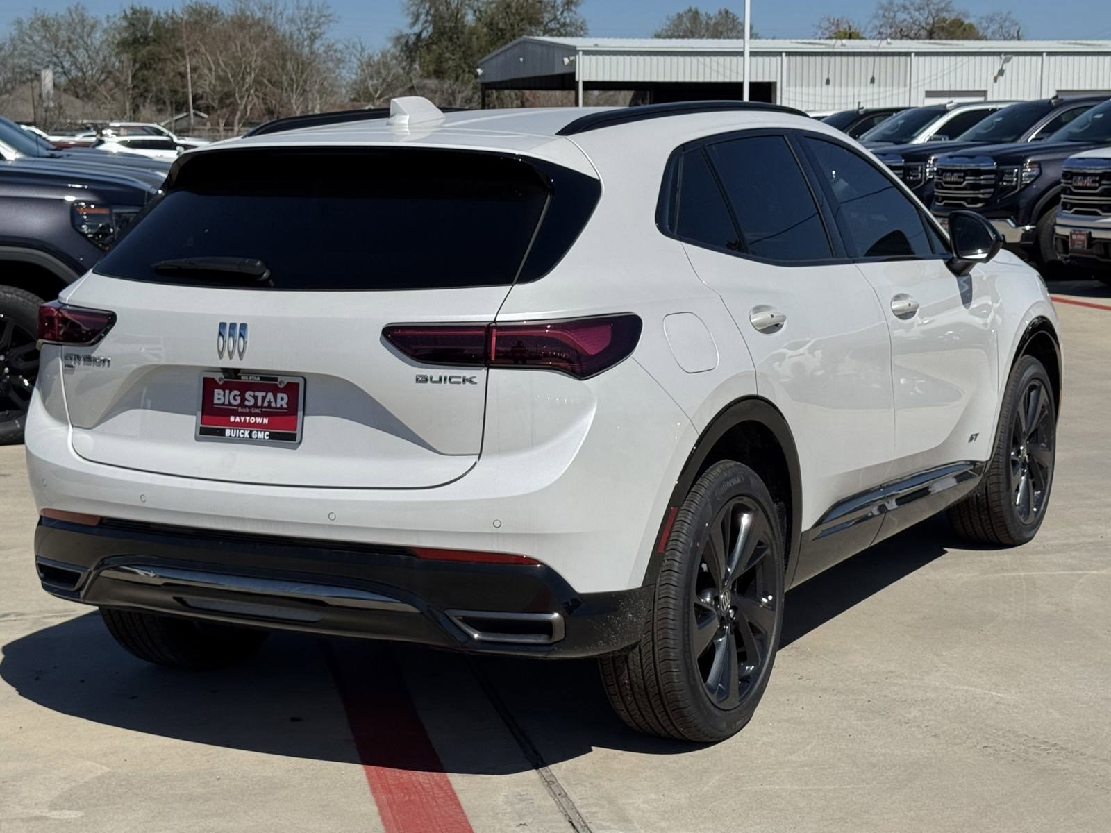 2025 Buick Envision Sport Touring photo 8