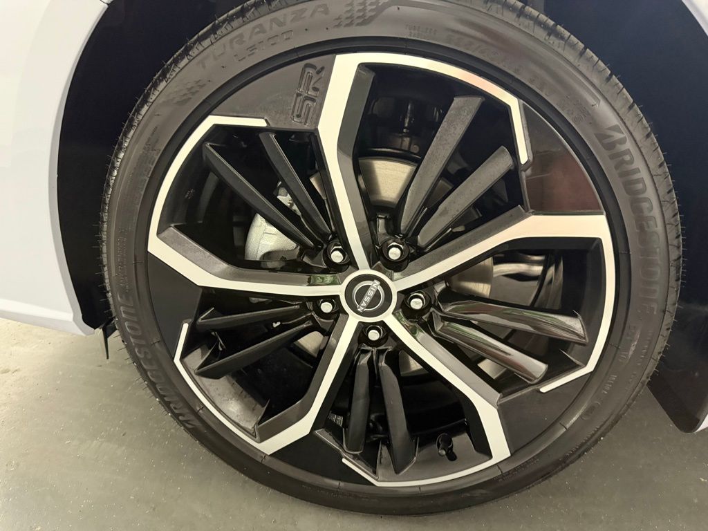 2025 Nissan Altima SR photo 12