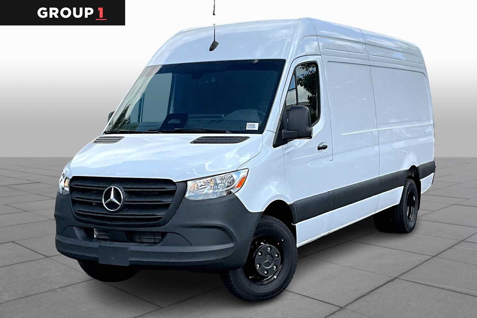 2025 Mercedes-Benz Sprinter Cargo Van Base's photo
